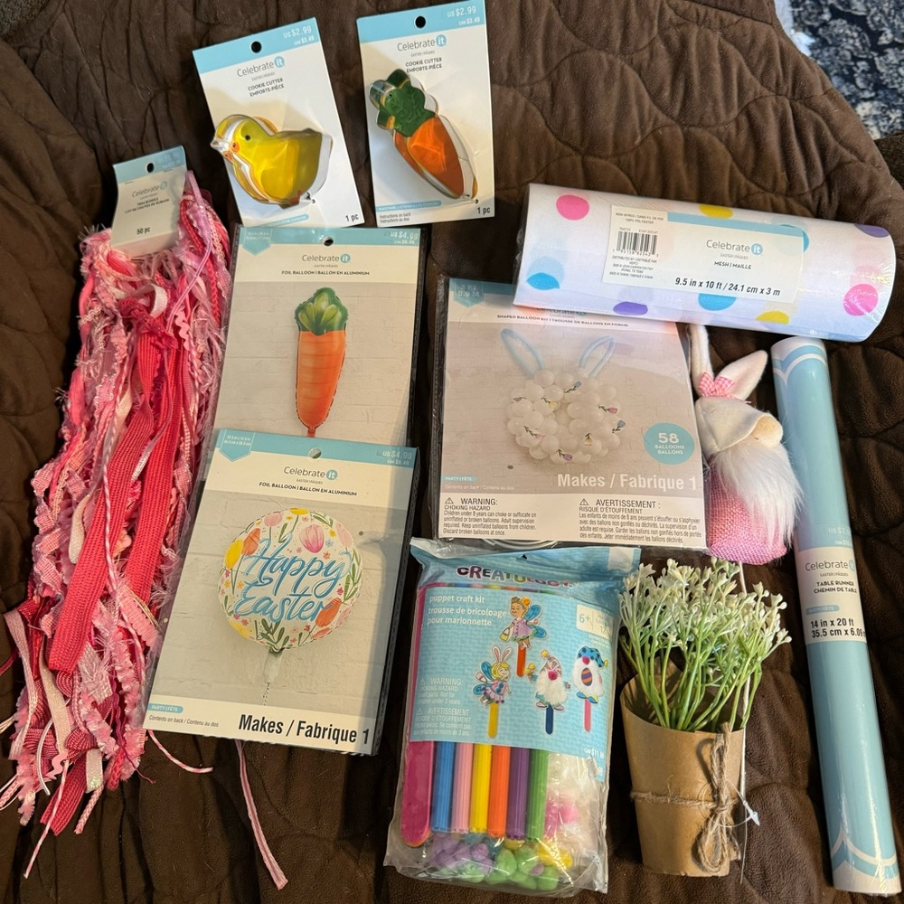NWT. Easter decor lot! Balloons, cookie cutters & decor!